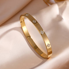 ZAKOL Ensemble de 5/1 Bracelets Scintillants en Acier Inoxydable Incrustés de Zircon pour Femme, Bracelets Joncs Empilables, Bijoux Tendance qui ne se Décolorent pas, Idée Cadeau
