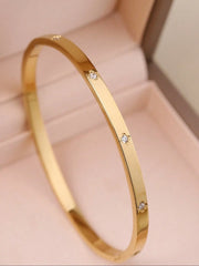 Damen-Armbandset aus Edelstahl, Blumen-Nageldesign, lässiger Stil, elegantes Schmuckarmband für Frauen, perfektes Geschenk für sie, hochwertiges Armband