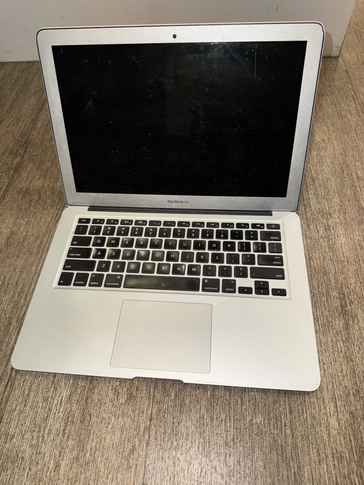 Apple MacBook Air 13-Inch A1466 2013 Core i5 4GB RAM 128GB SSD El Capitan