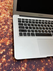 Apple MacBook Air 13-Inch Intel Core i5 8GB RAM 256GB SSD – Big Sur, Warranty