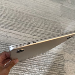 Apple MacBook Air 2022 13.6-Inch M2 8GB RAM 256GB SSD Silver – Bad LCD