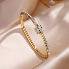 ZAKOL Ensemble de 5/1 Bracelets Scintillants en Acier Inoxydable Incrustés de Zircon pour Femme, Bracelets Joncs Empilables, Bijoux Tendance qui ne se Décolorent pas, Idée Cadeau