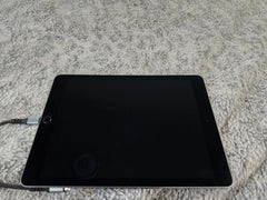 Apple iPad Pro A1673 32GB 9.7" WiFi Tablet Space Gray 95% battery